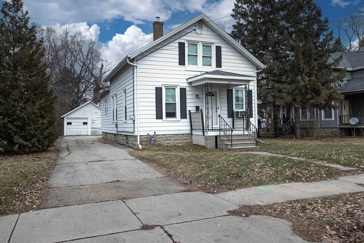 858 Vine Avenue - Photo 1