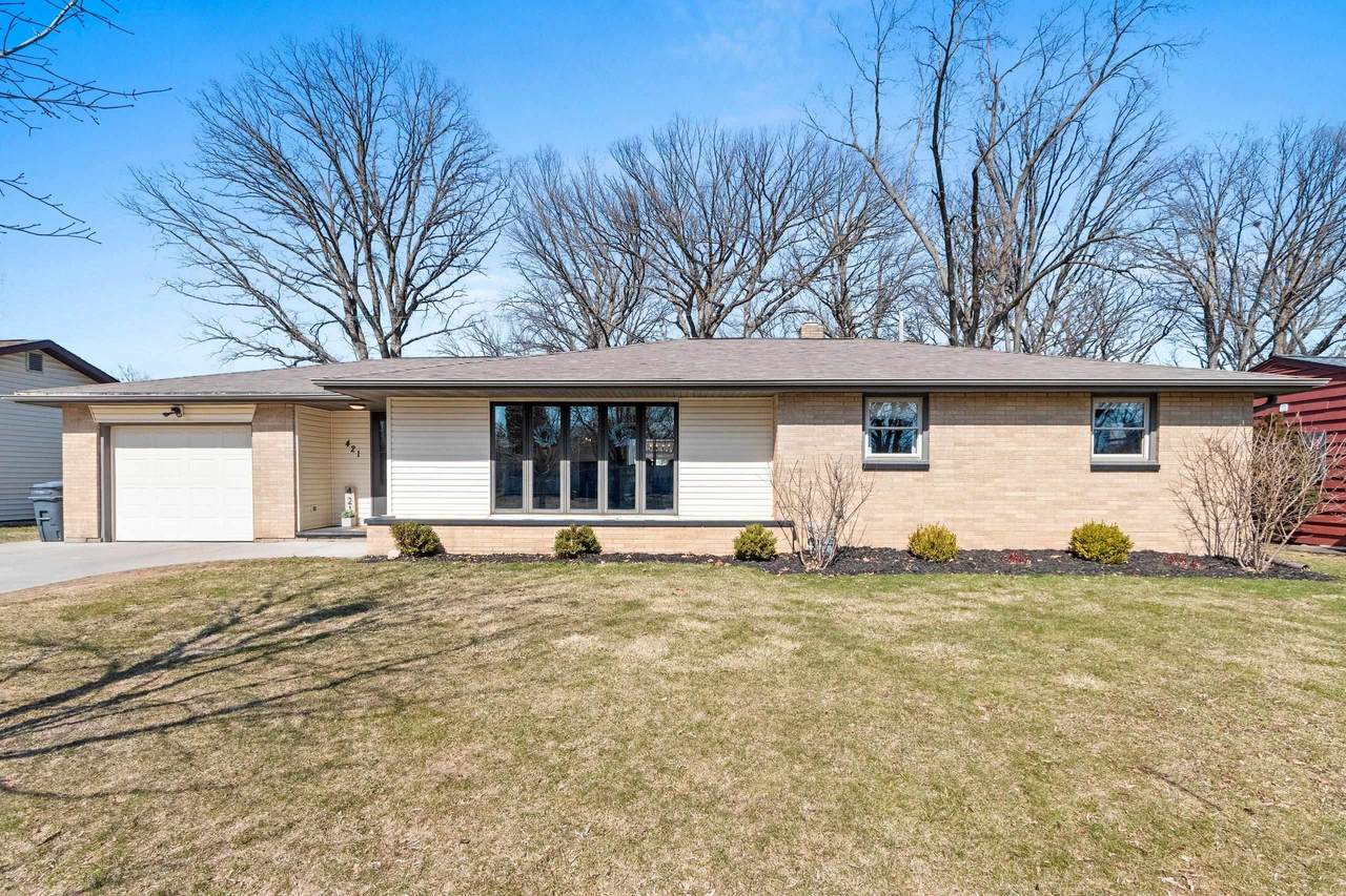 421 Memory Court - Photo 1
