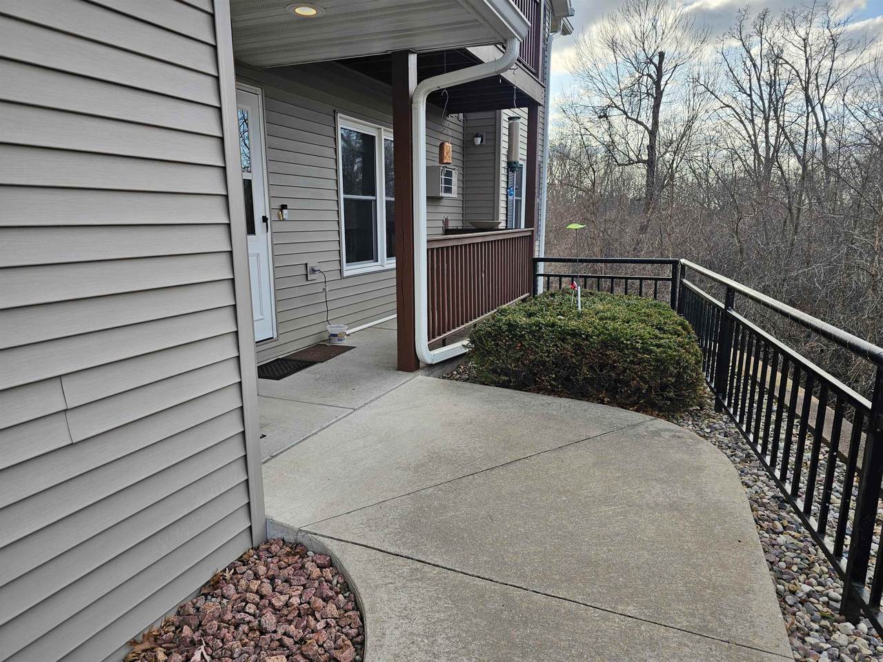 231 A Country Side Court - Photo 1