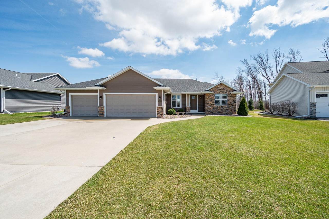 2715 Andromeda Drive - Photo 1