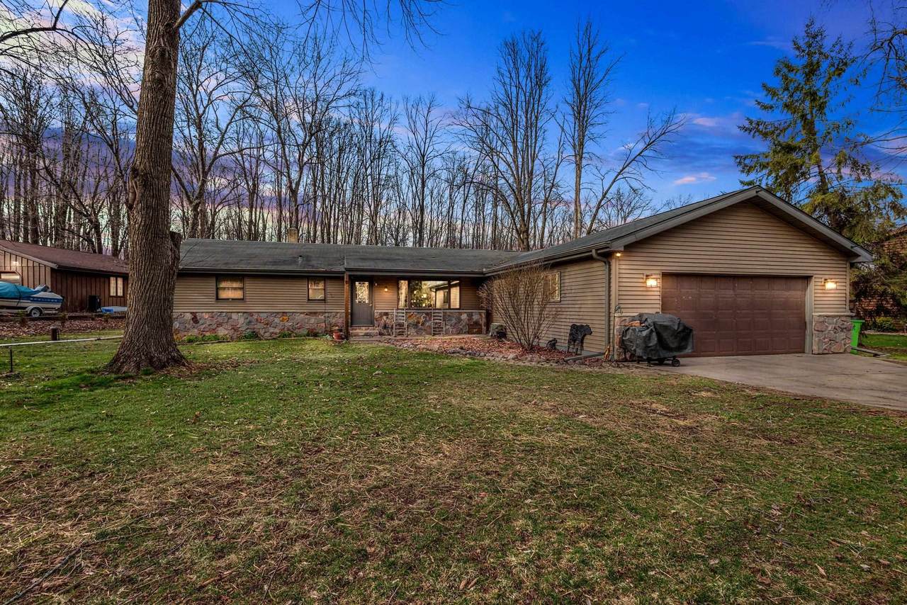 8578 Winncrest Road - Photo 1