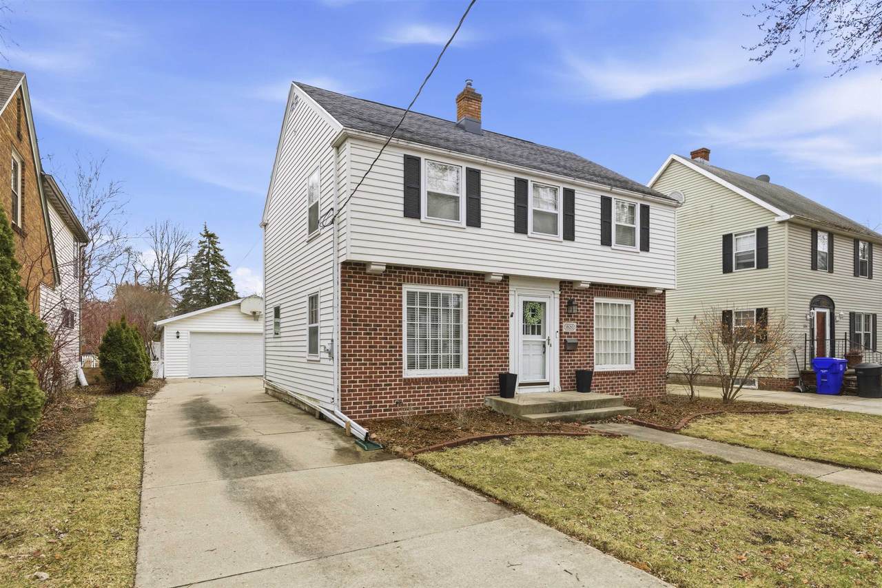 1820 Superior Street - Photo 1