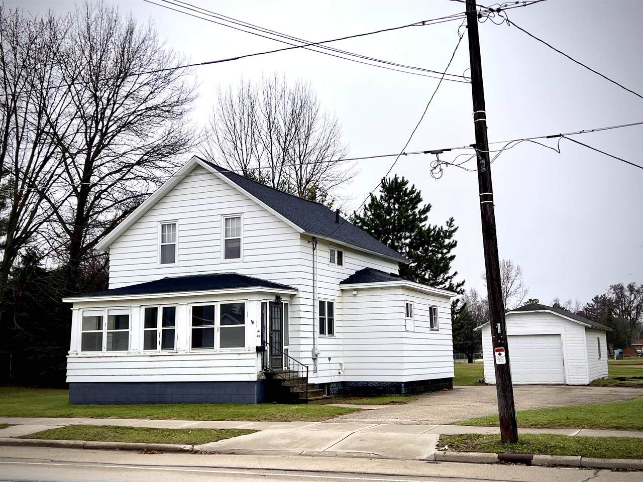 540 French Street - Photo 1