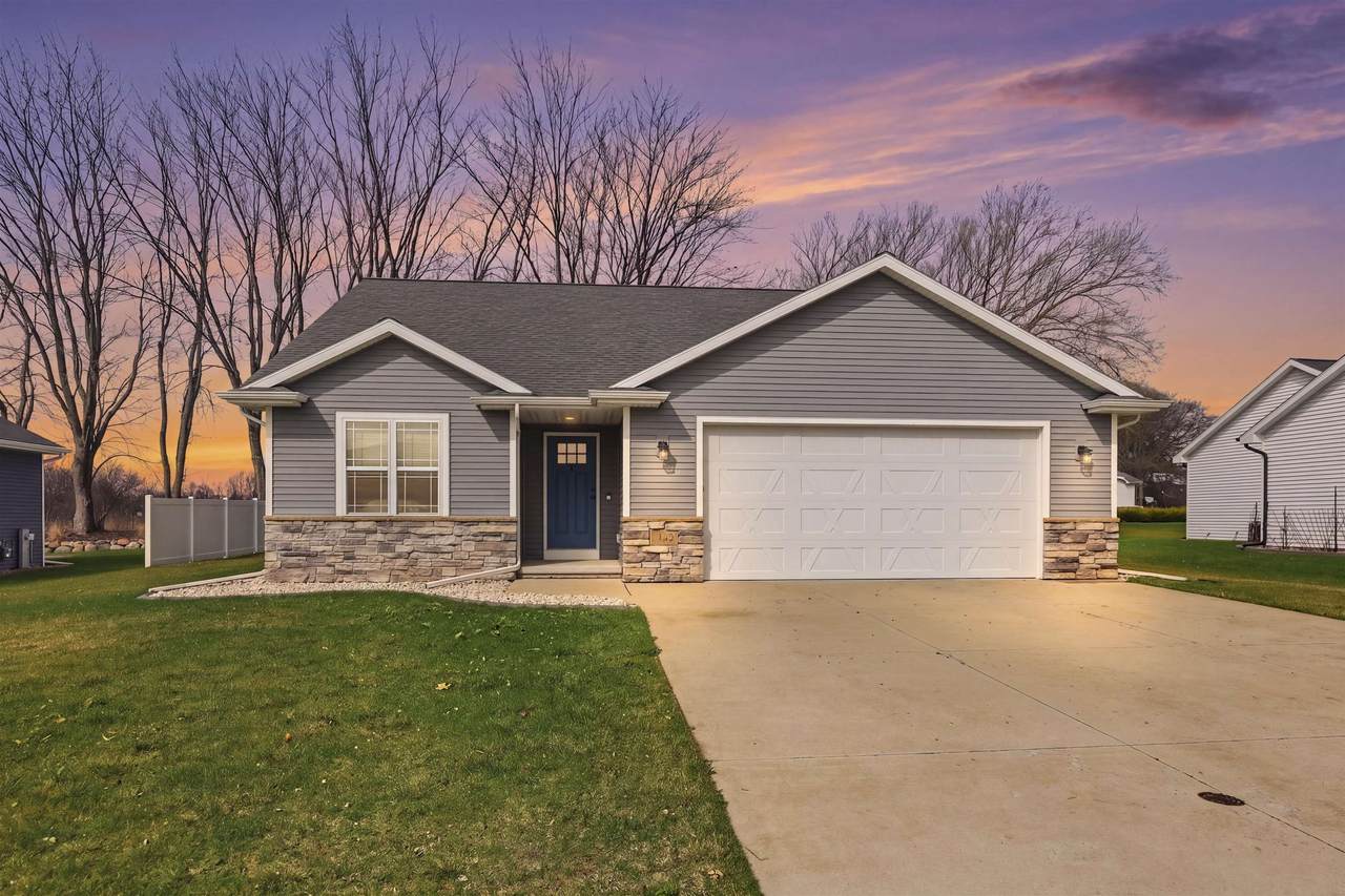 1146 Lori Drive - Photo 1