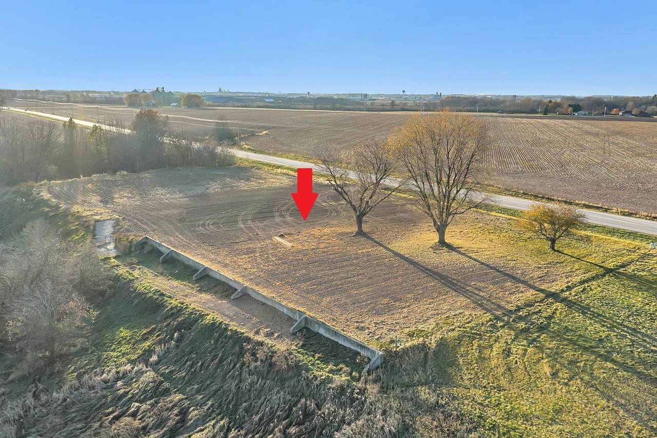 4307 Lost Dauphin Road - Photo 1