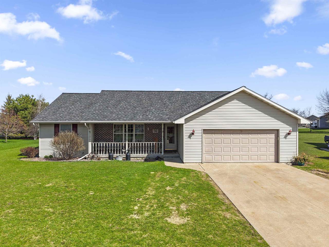 2276 Samantha Street - Photo 1
