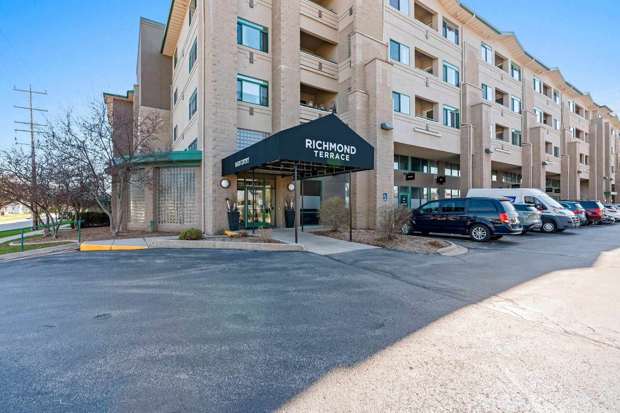 400 Richmond Street - Photo 1