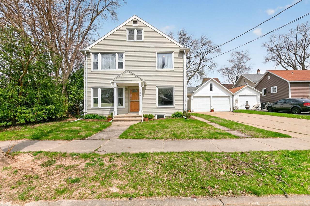 106 Parkway Boulevard - Photo 1