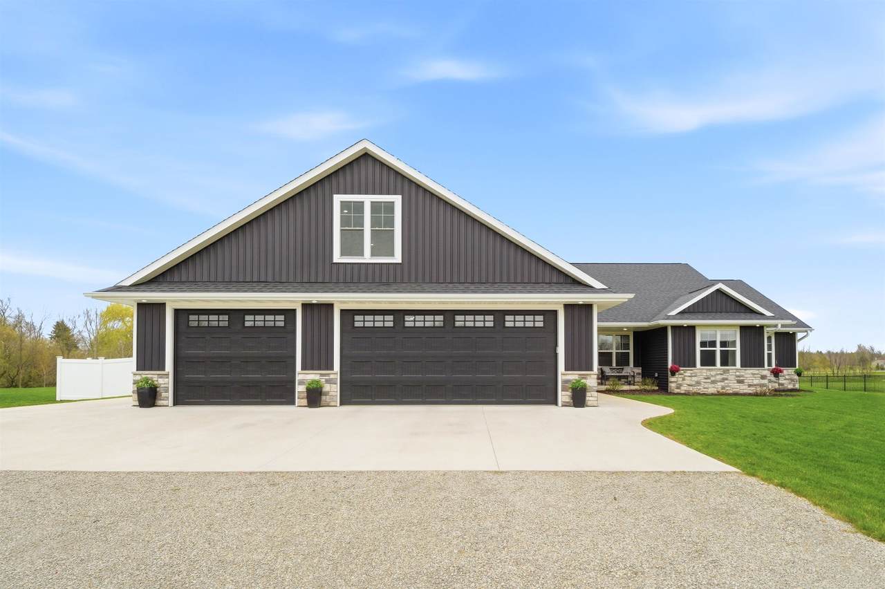 594 Prairie Gardens Lane - Photo 1