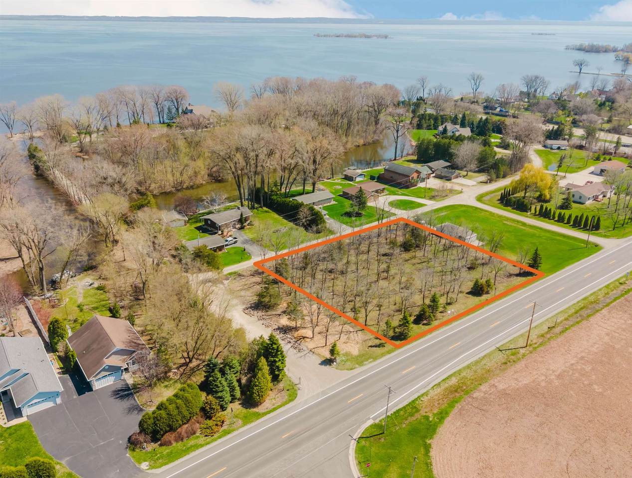  Lee Harbor Lane - Photo 1