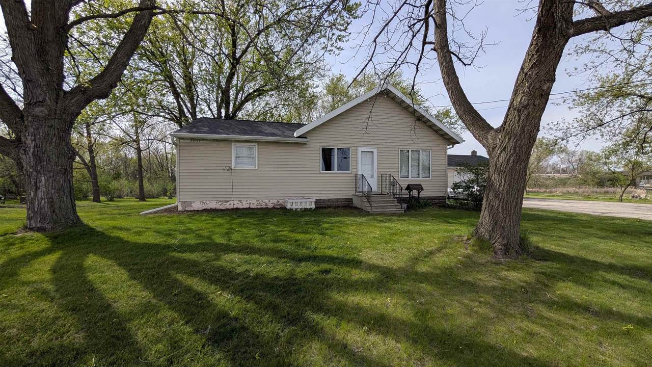 1251 Maloney Road - Photo 1