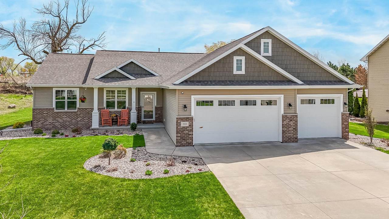 889 Hubble Lane - Photo 1