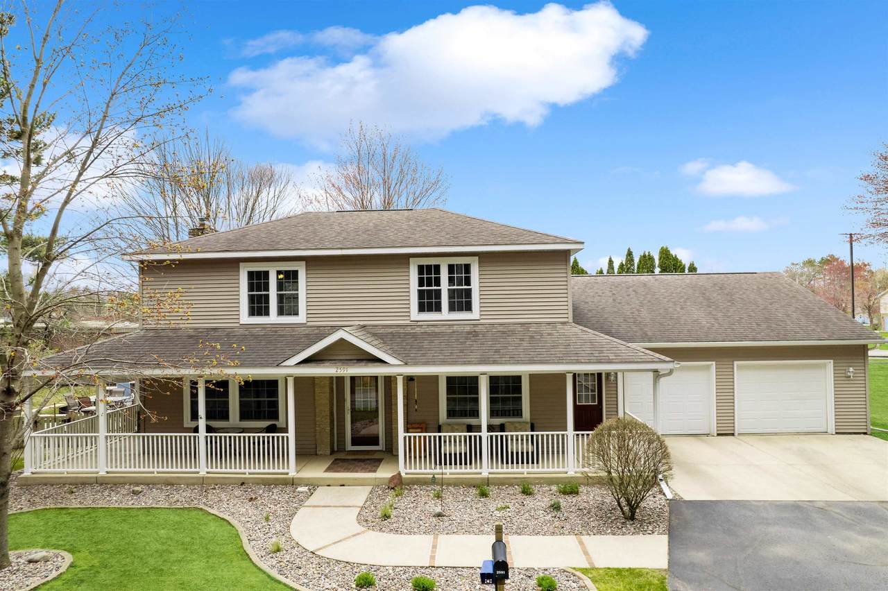 2591 Redpath Drive - Photo 1