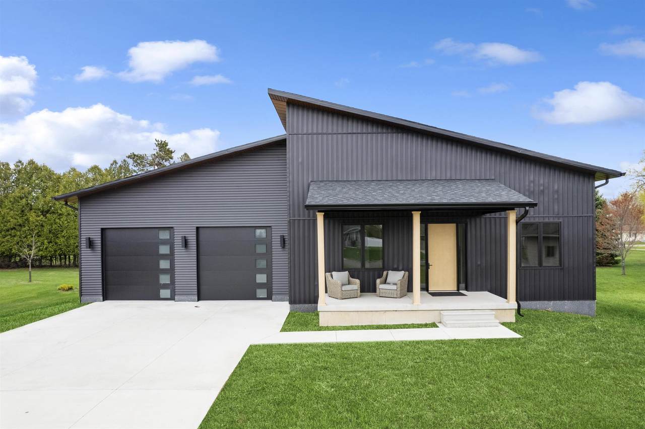 2120 Tori Lane - Photo 1