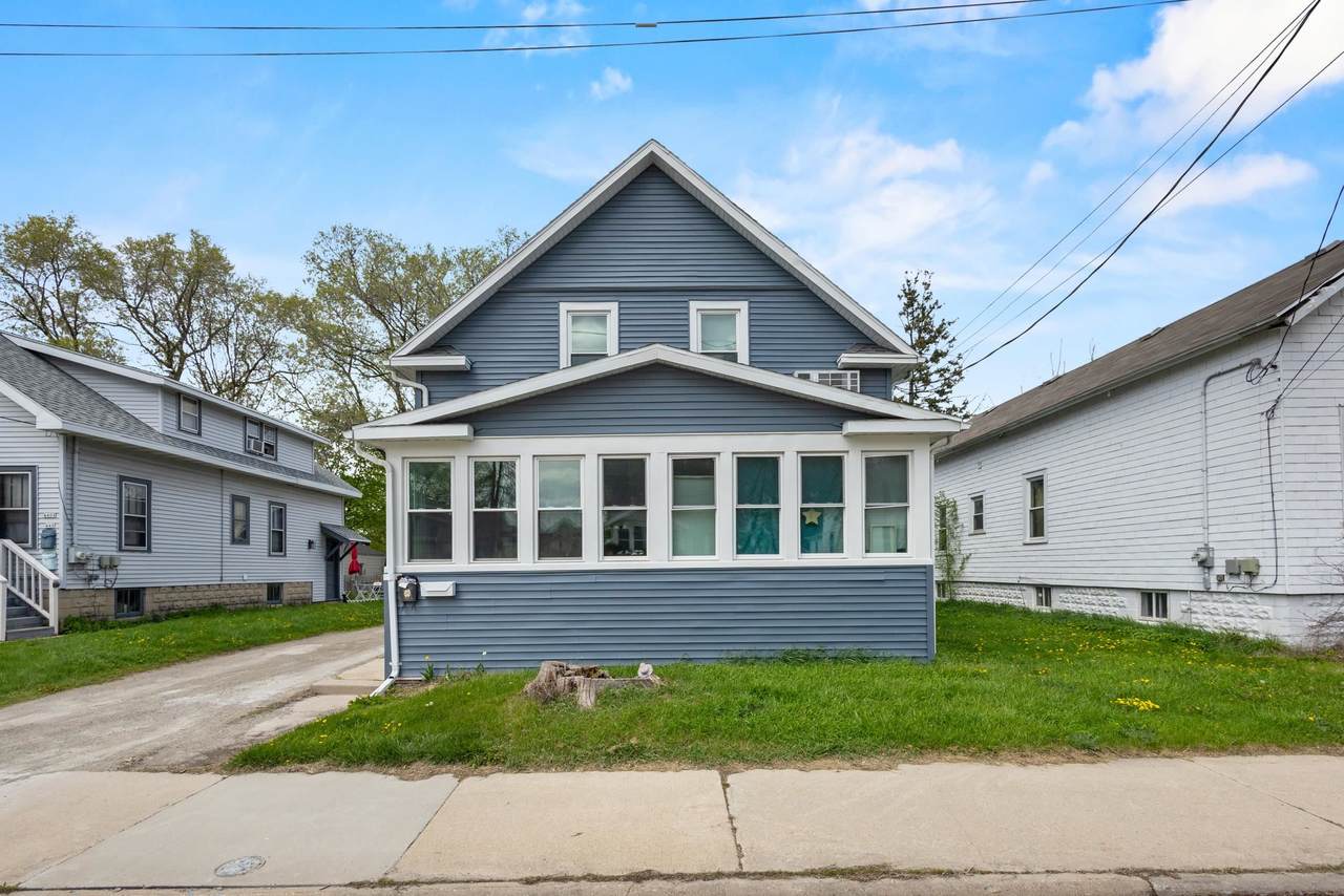 438 9TH Avenue - Photo 1