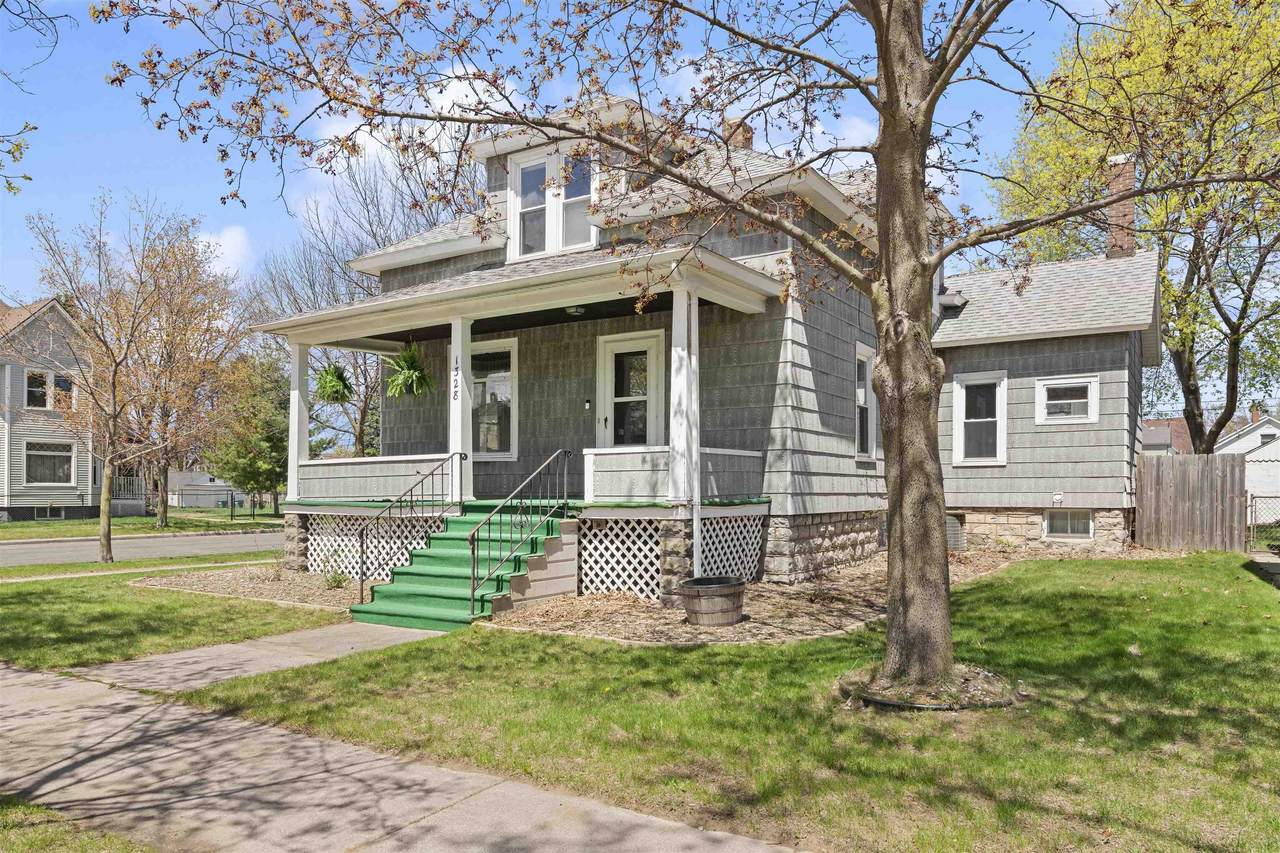 1328 10TH Street - Photo 1