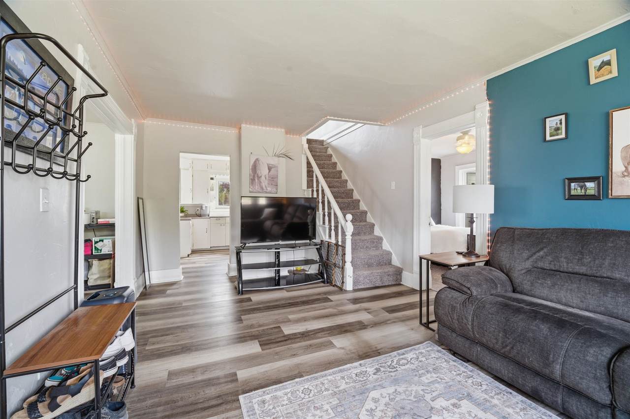https://bt-photos.global.ssl.fastly.net/ranw/1280_boomver_1_50325334-1.jpg