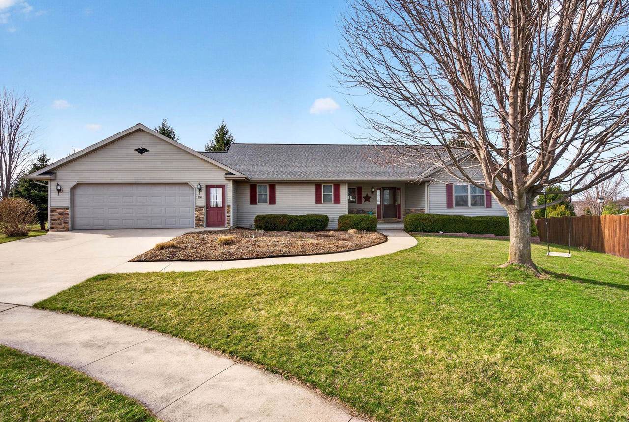 106 Parkview Drive - Photo 1