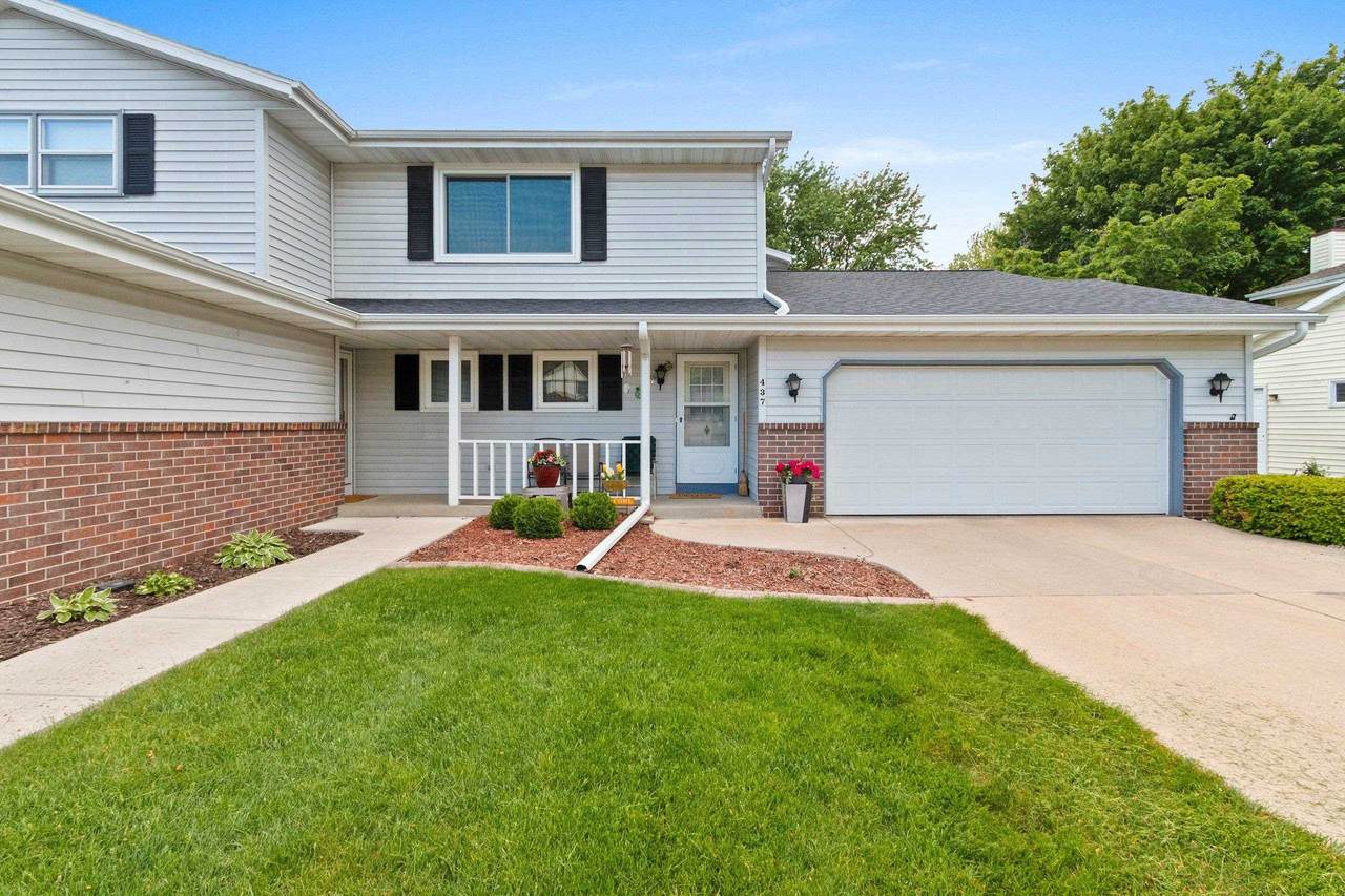 437 Silver Spring Drive - Photo 1