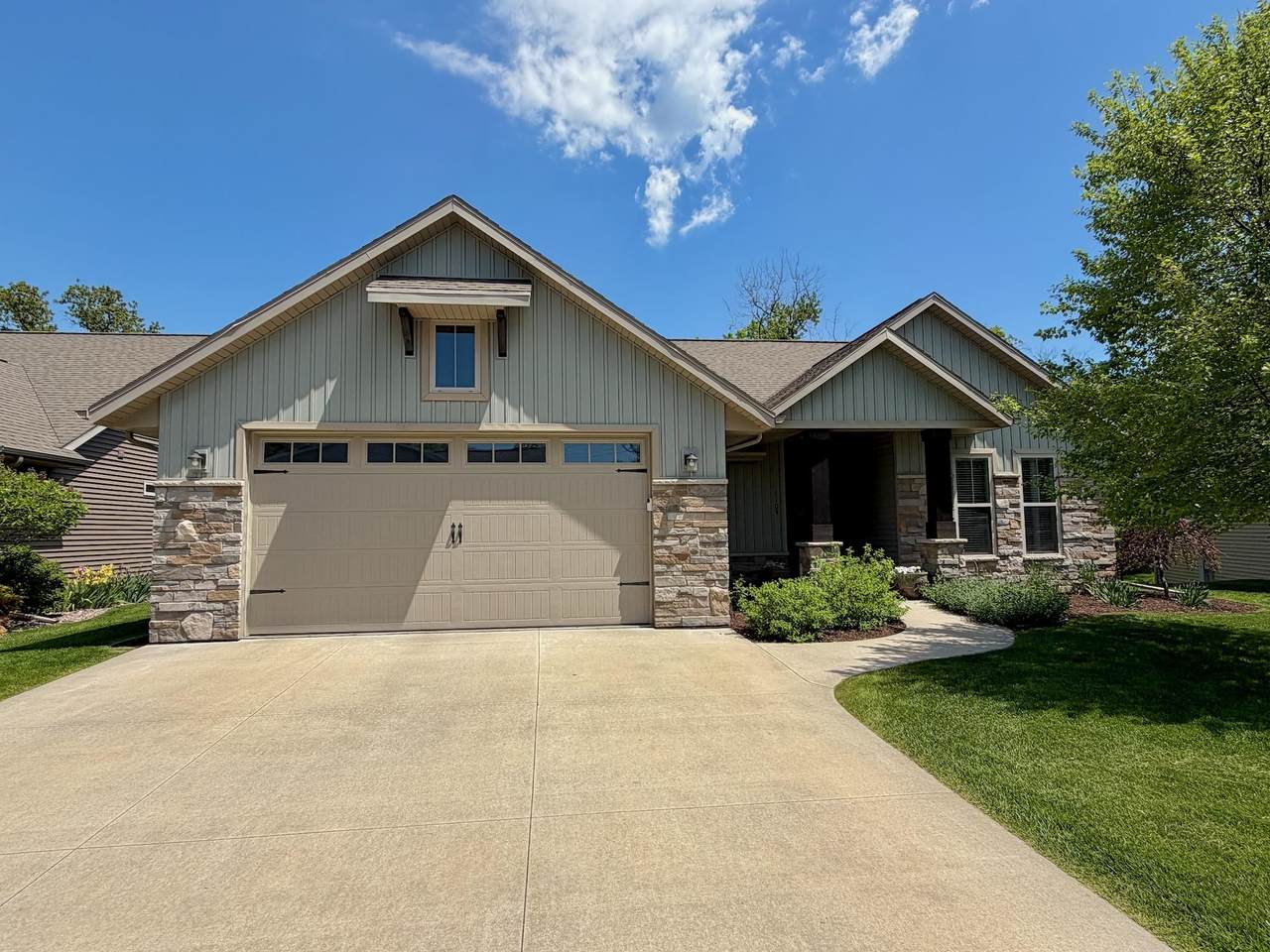 1104 Forestbrook Lane - Photo 1