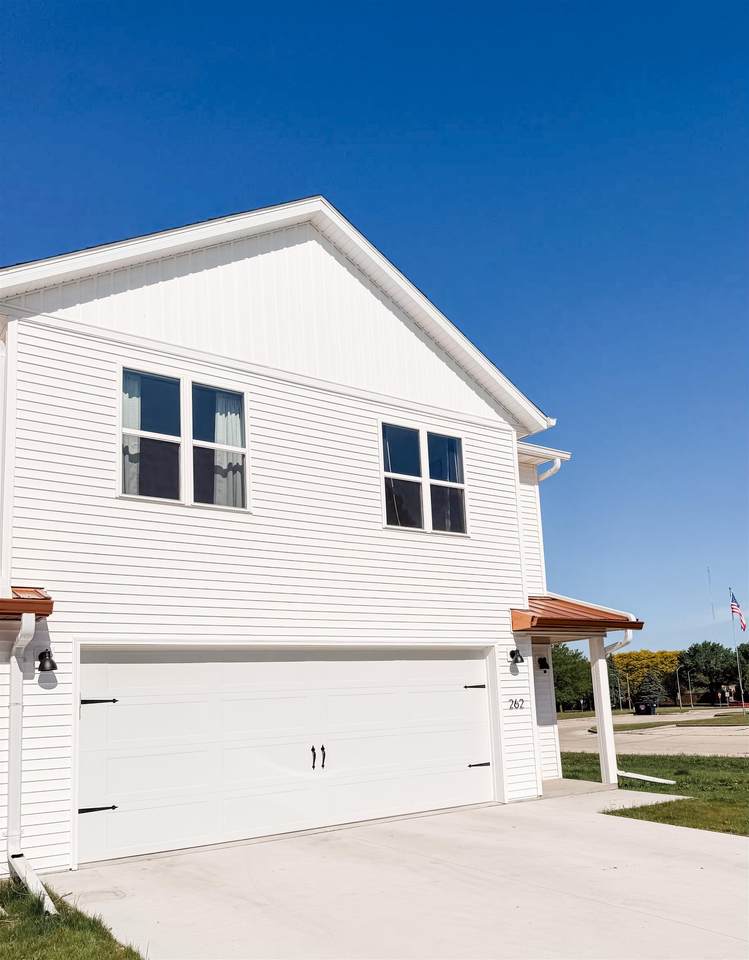 262 Bell Street - Photo 1