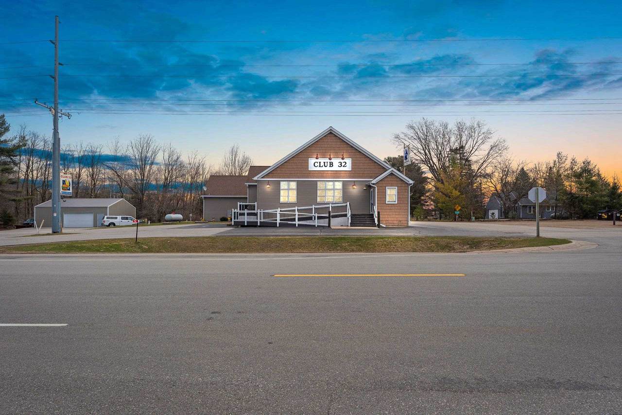 5506 State Highway 32 - Photo 1