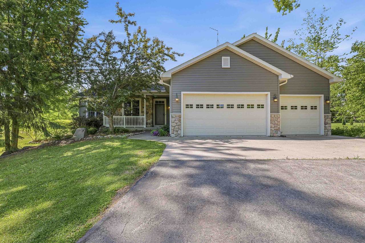 W7974 Thomaswood Trail - Photo 1