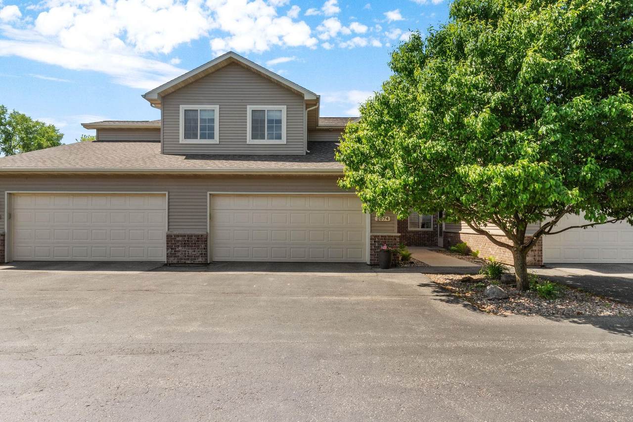 1074 Willis Way - Photo 1