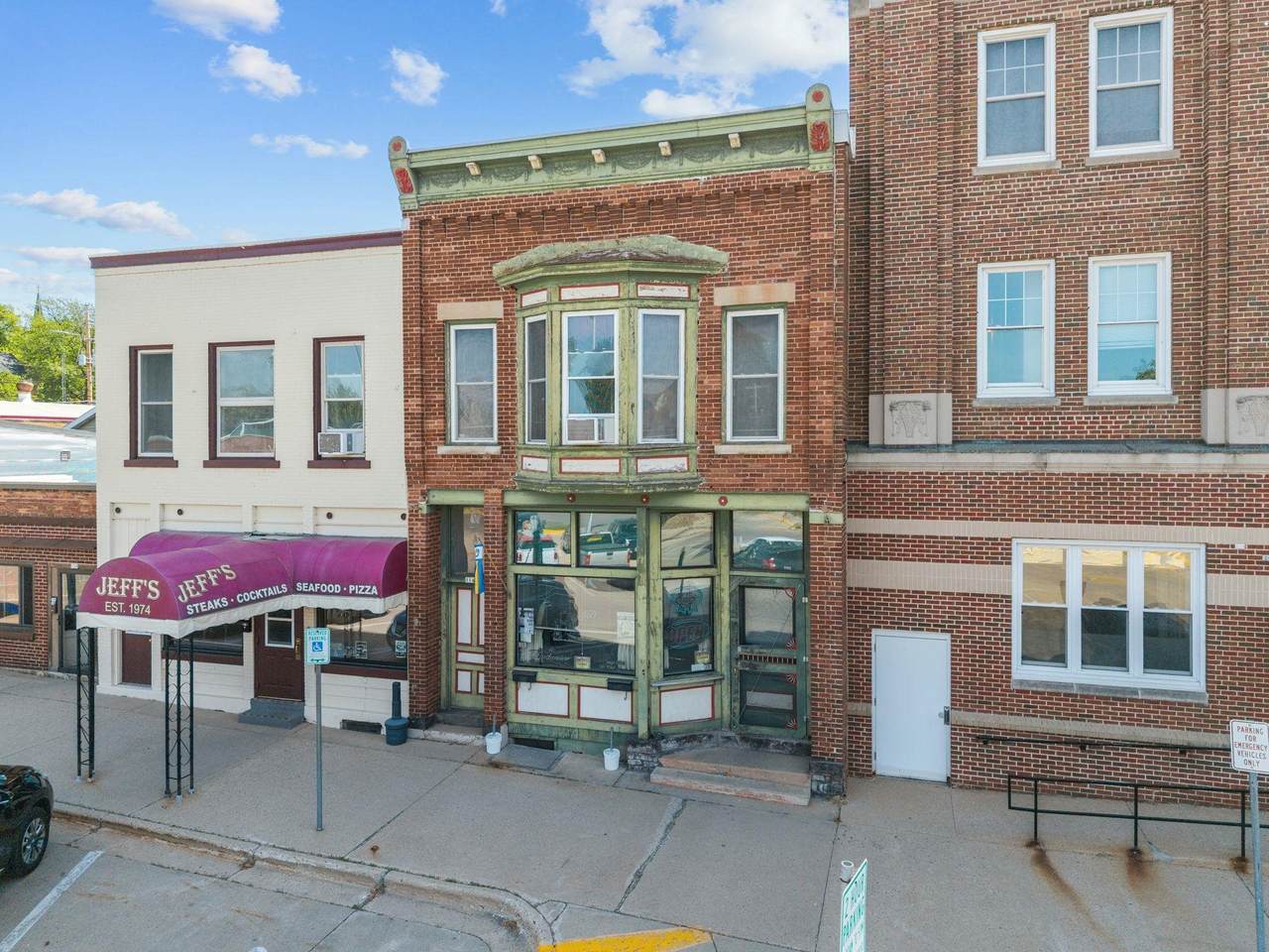 114 Capron Street - Photo 1