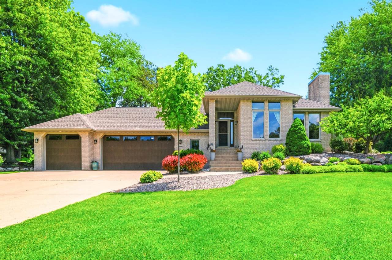 4000 Buckeye Way - Photo 1