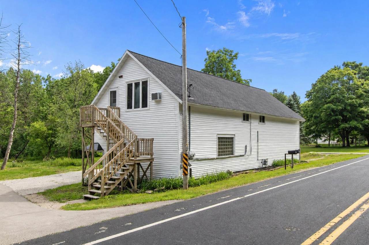 1903 Apple Creek Road - Photo 1