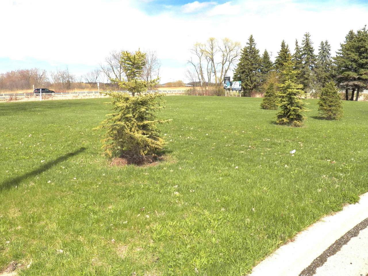 201 West Haven Court - Photo 1