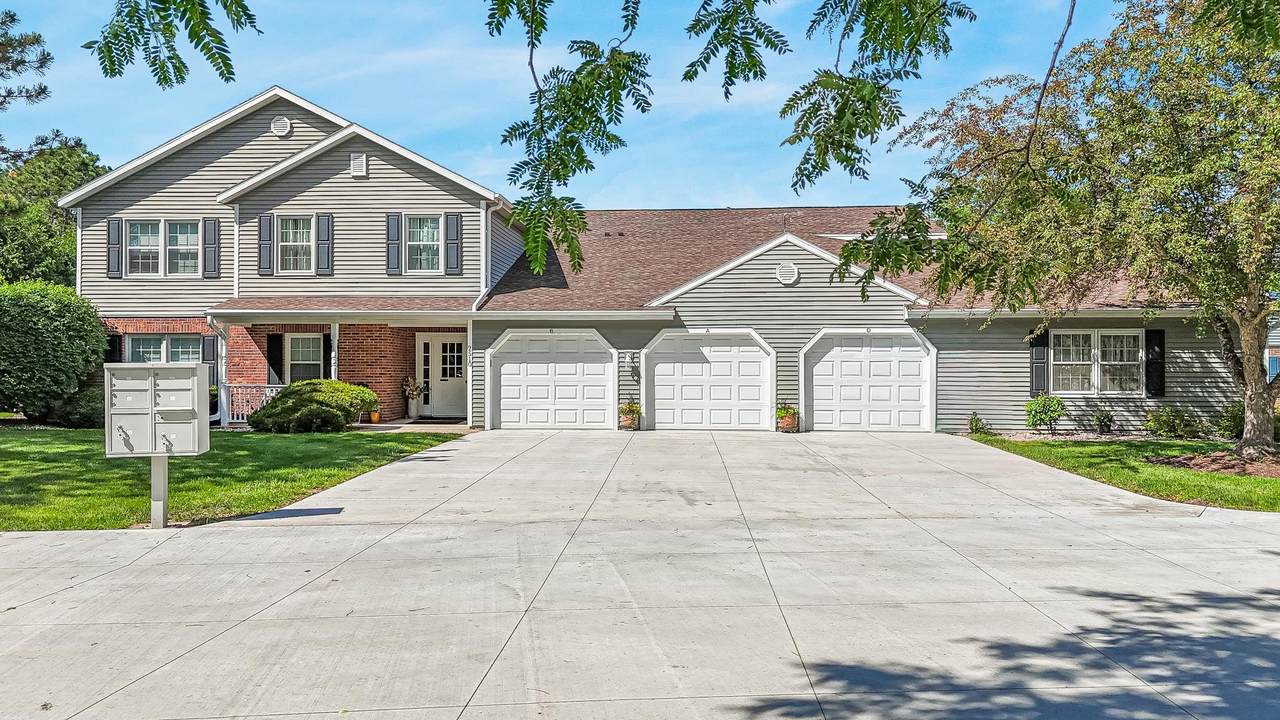 2510 Village Lane - Photo 1