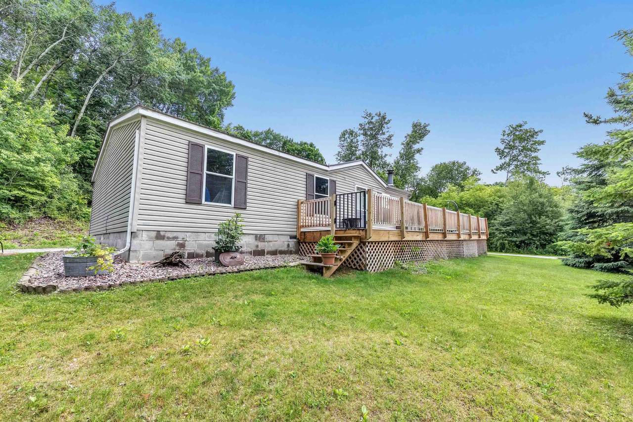 13118 Zander Road - Photo 1