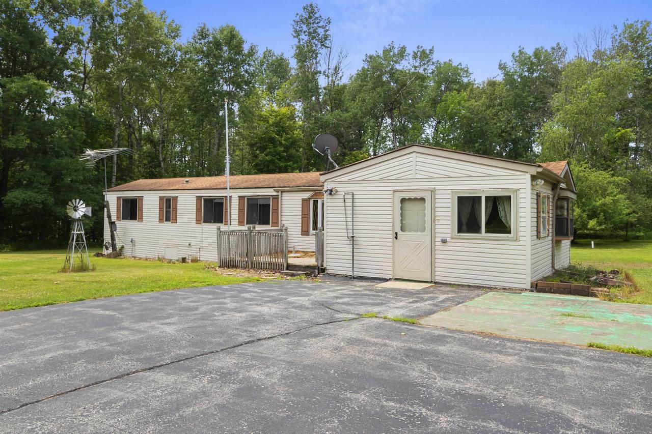 N8771 Pines Road - Photo 1