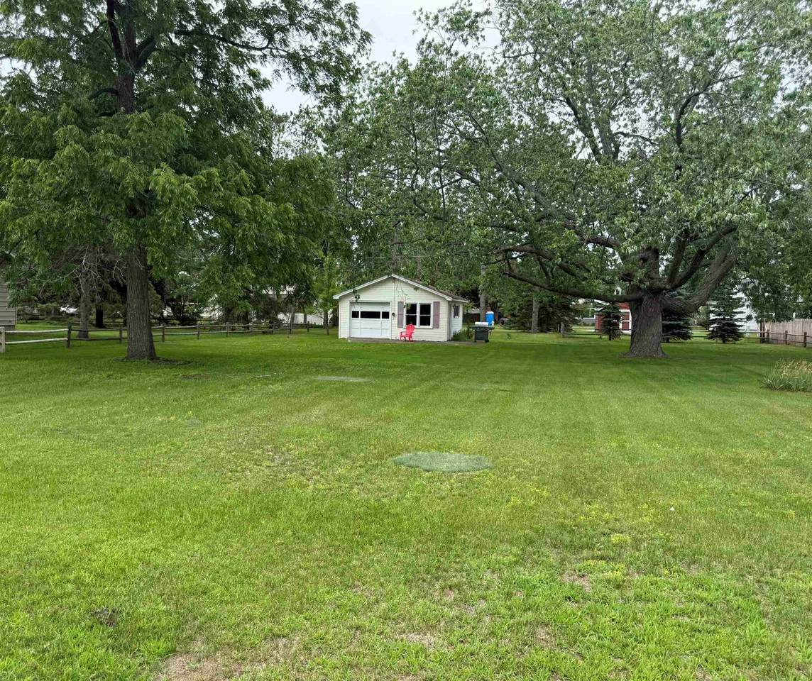 816 Pine Beach Road - Photo 1
