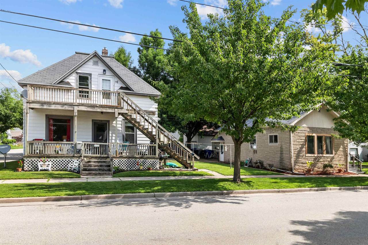 318 Brewster Street - Photo 1