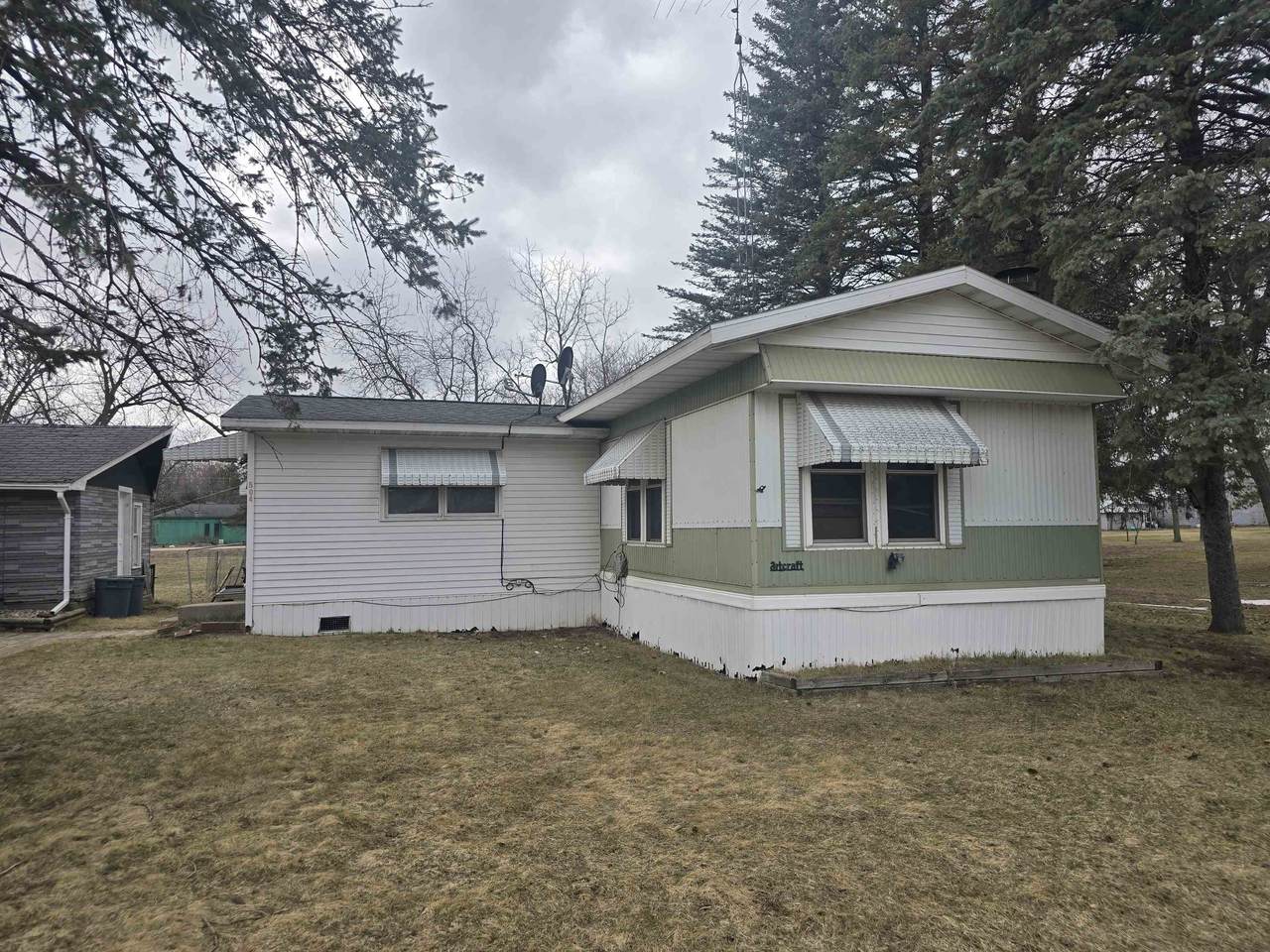 504 2ND Street - Photo 1