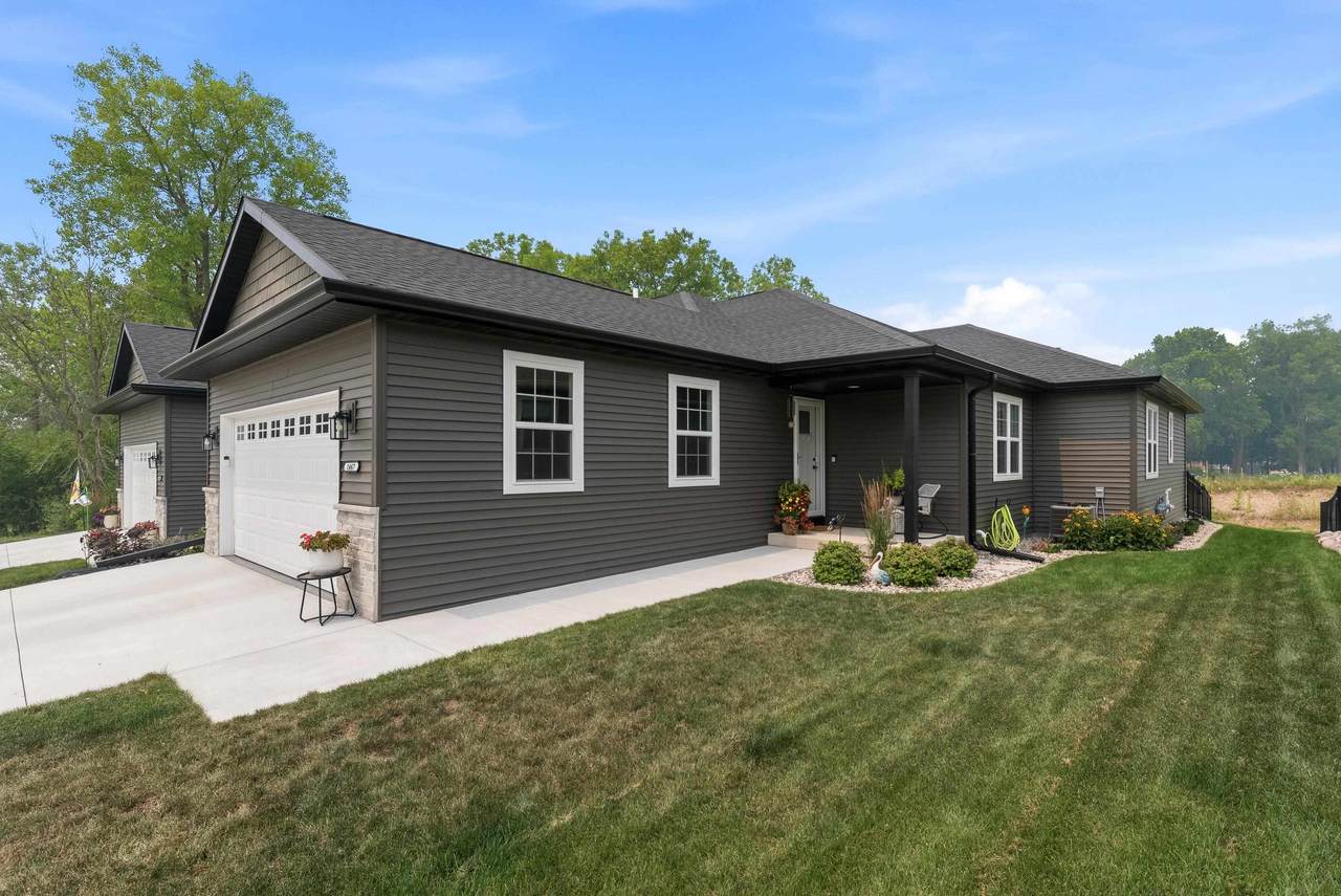 1467 Lynn Avenue - Photo 1