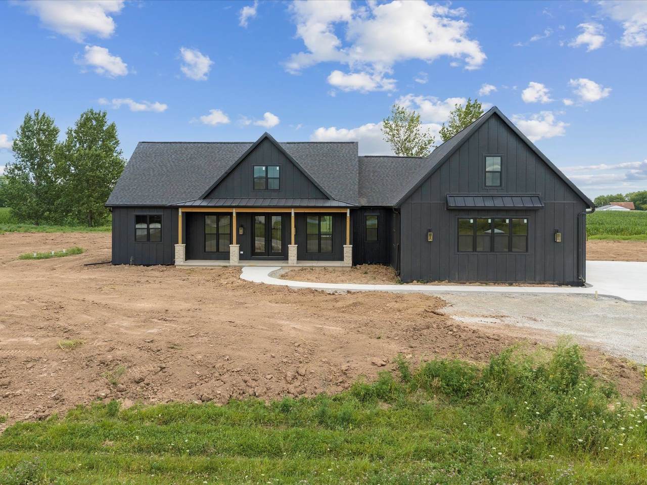 1471 Rockland Heights Road - Photo 1