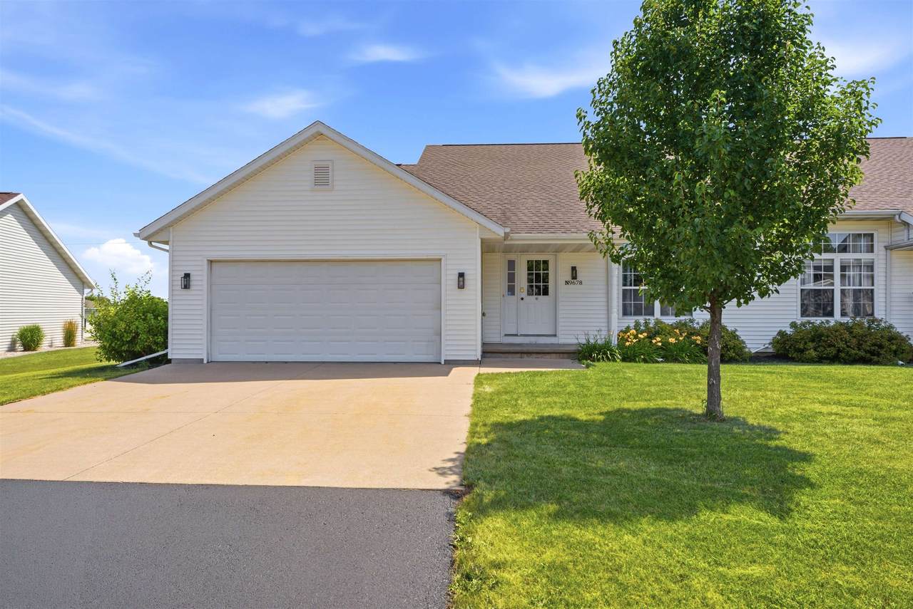 N9678 Hopfensperger Road - Photo 1