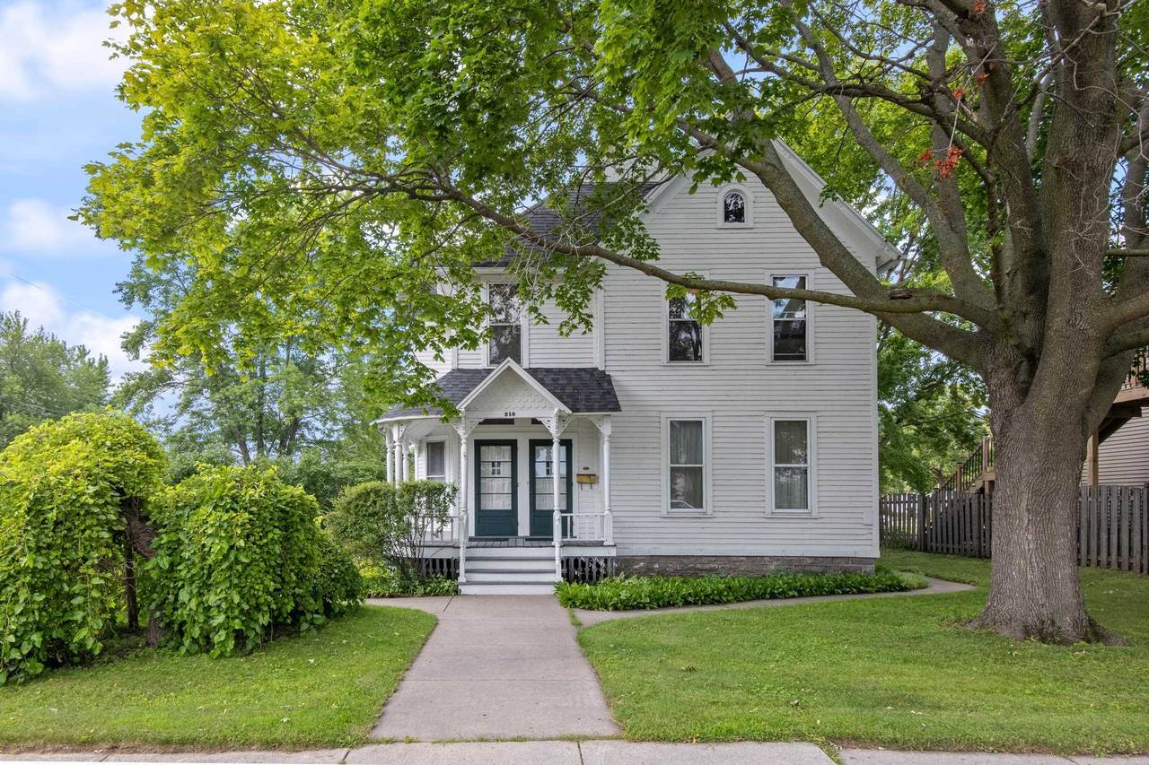 910 Cherry Street - Photo 1