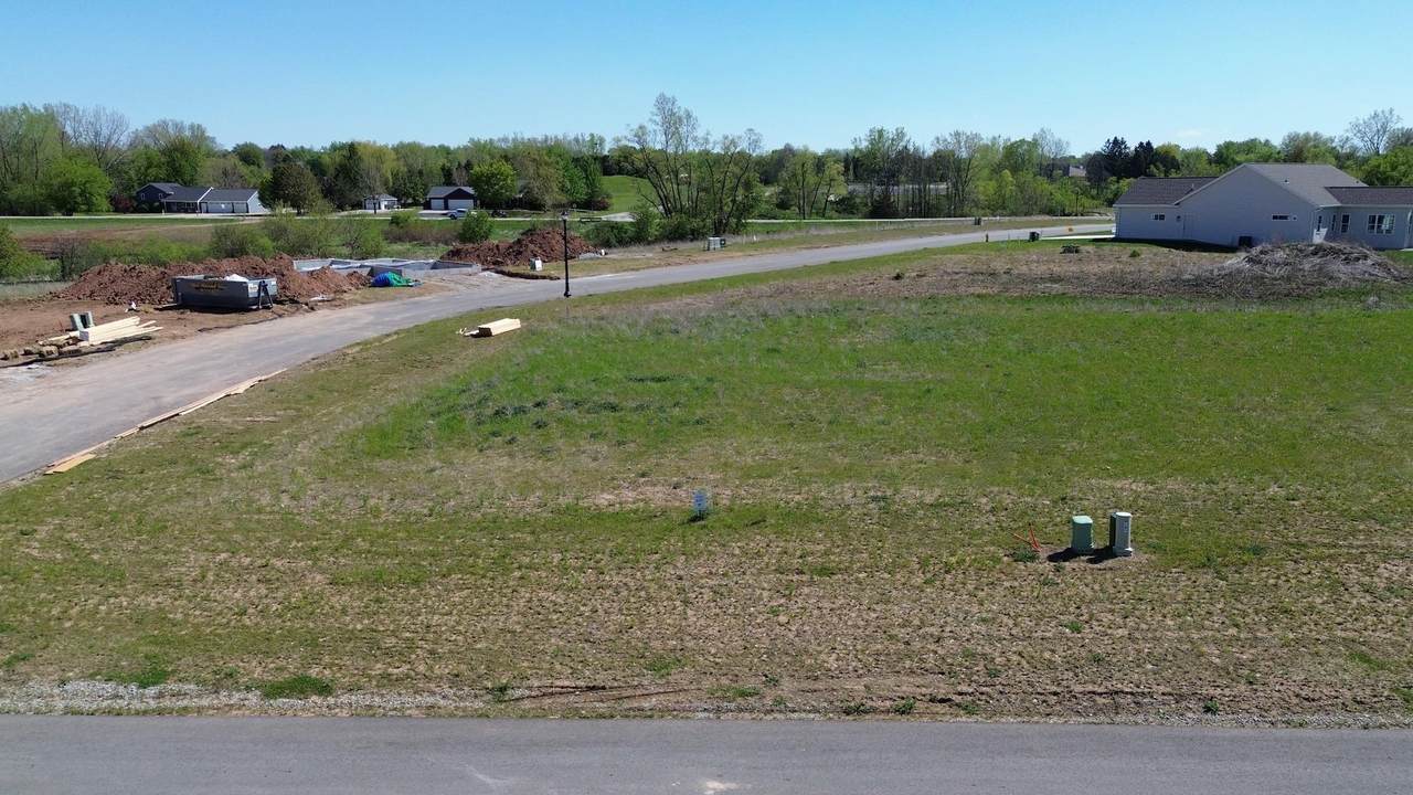  Goldfinch Drive - Photo 1
