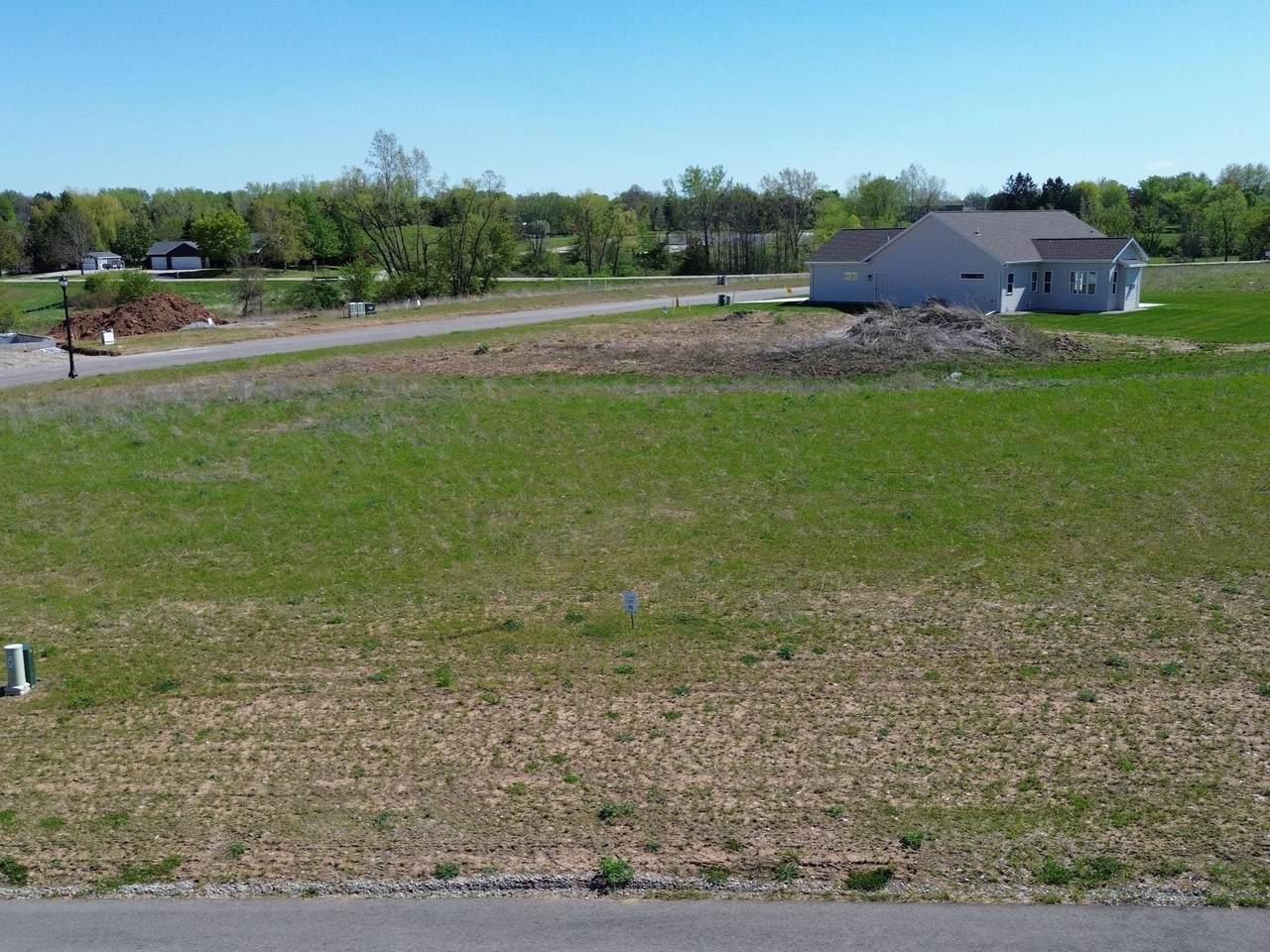  Goldfinch Drive - Photo 1