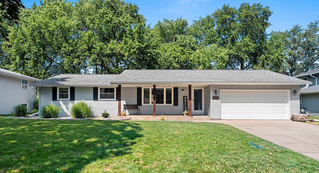1254 April Lane - Photo 1