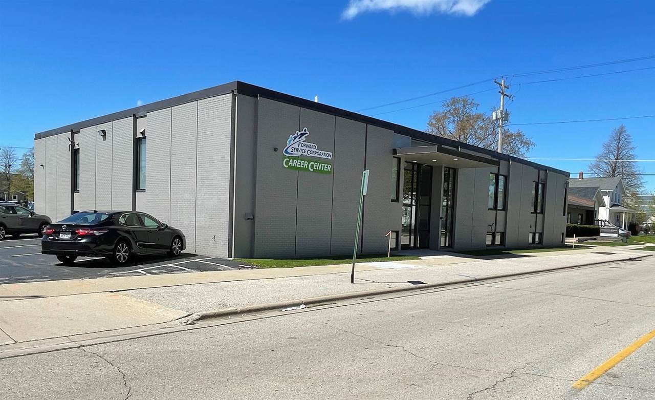 726 Pine Street - Photo 1