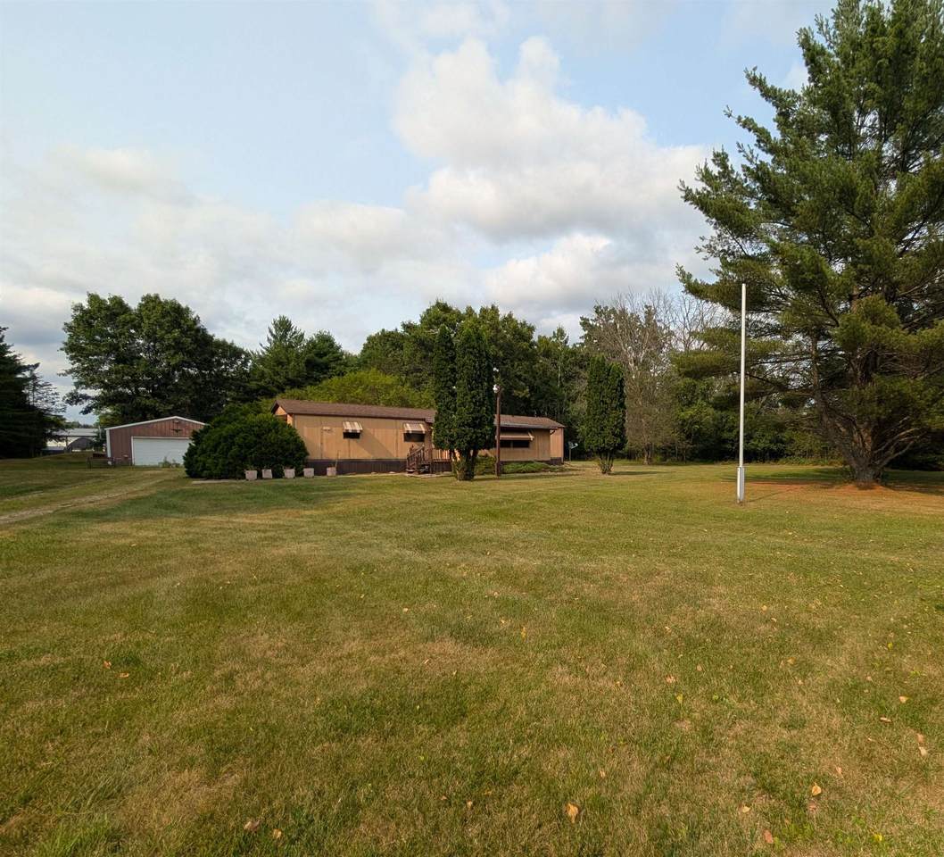 614 Spruce Circle - Photo 1