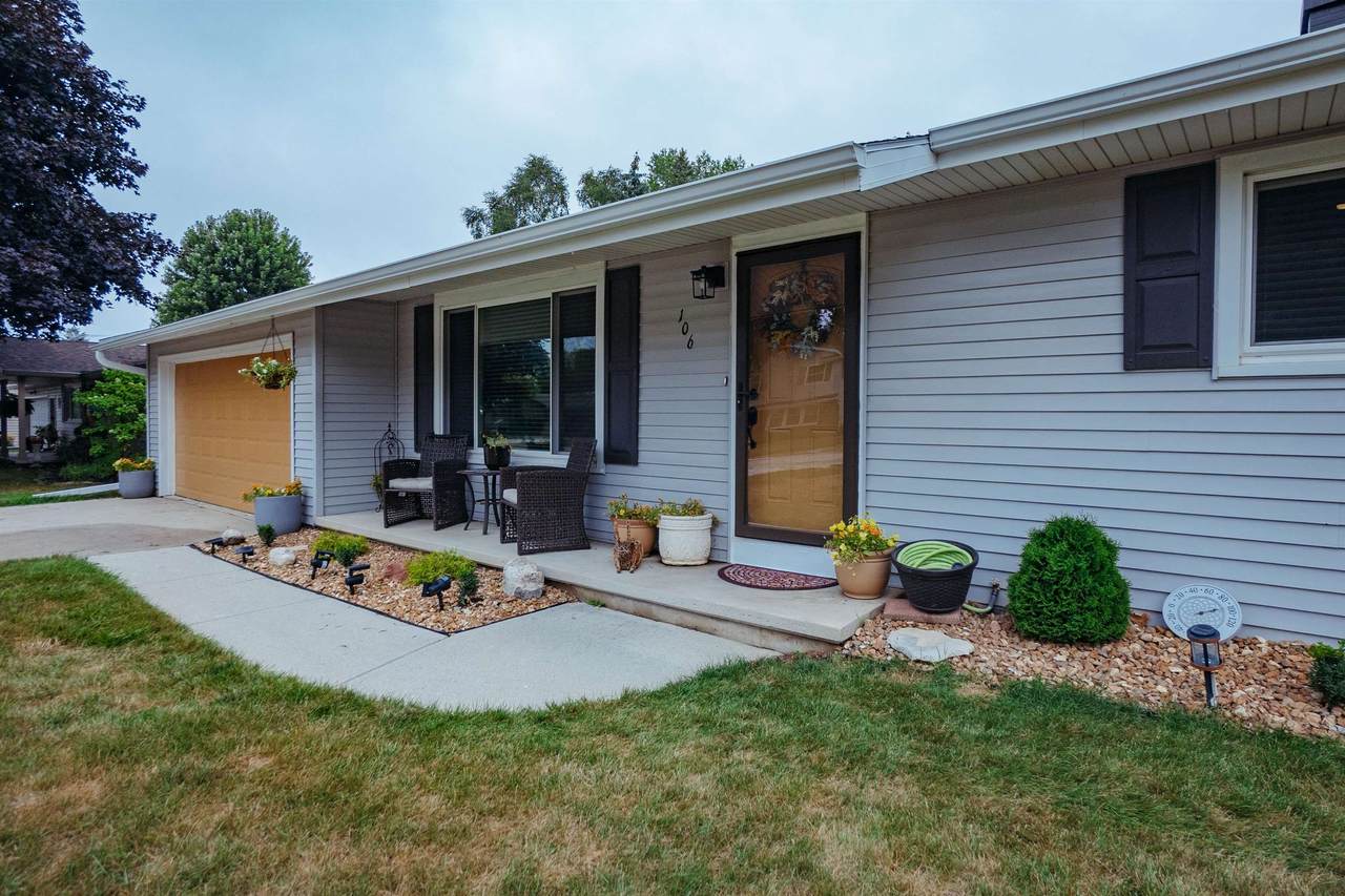 106 Hillcrest Drive - Photo 1
