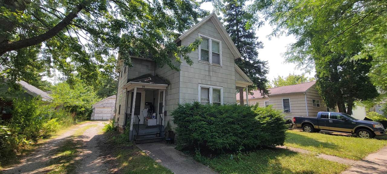 94 12TH Street - Photo 1