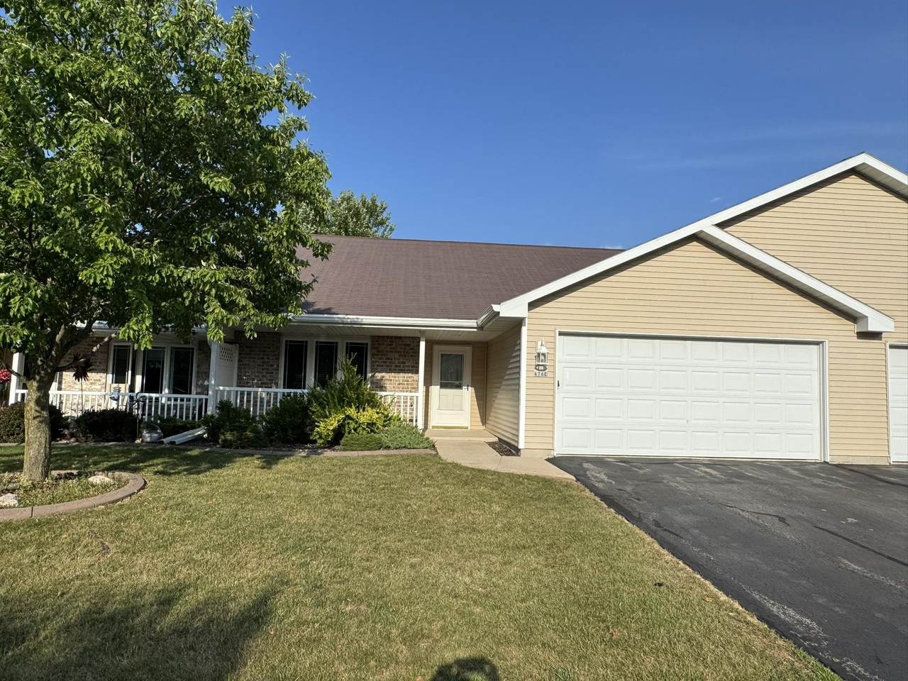 476 Wyldewood E Drive - Photo 1